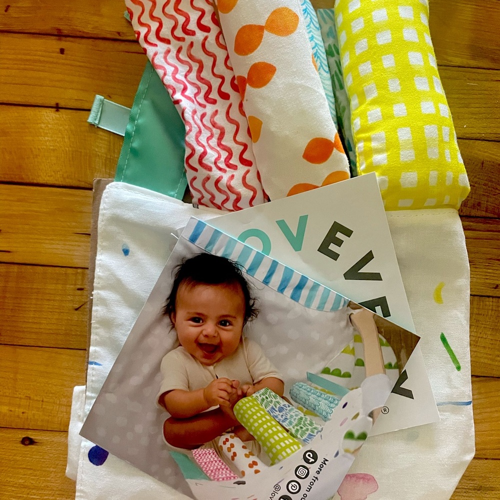 LOVEVERY SENSOEY STRANDS. Add more sensory exploration to the play gym.